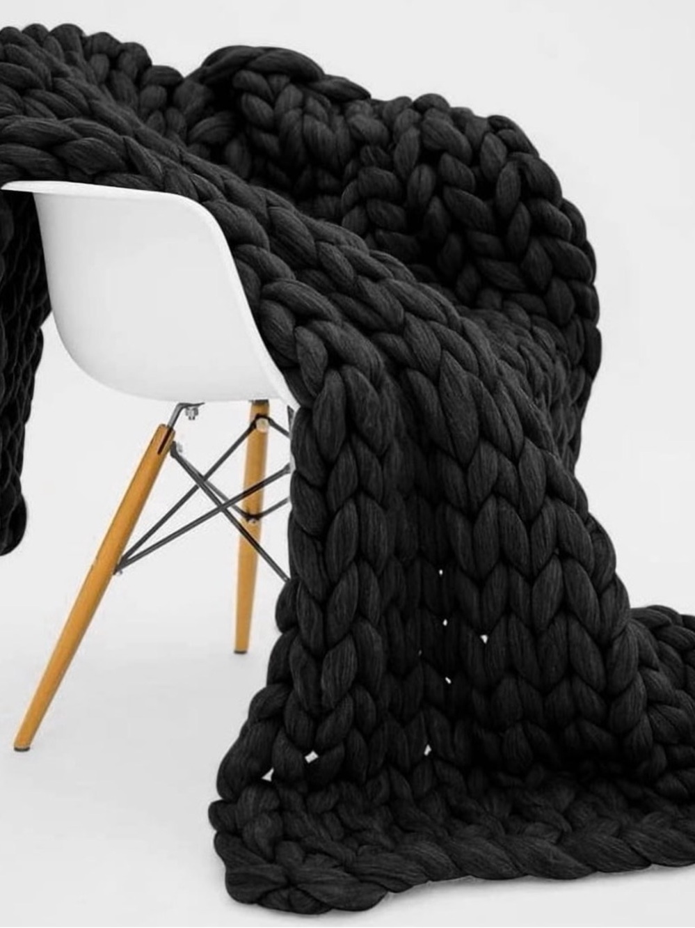 Handmade Chunky Knit Throw Blanket — Black